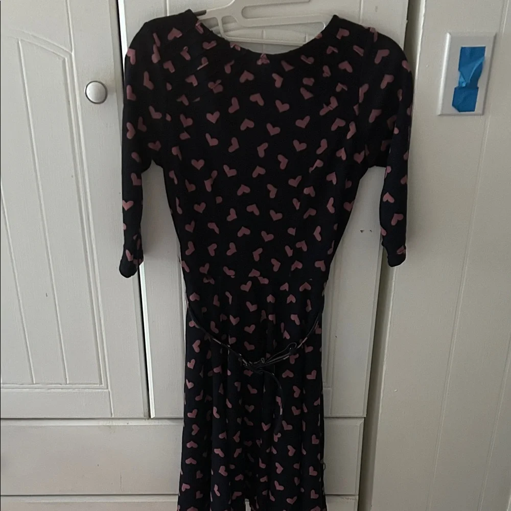 NWOT Unique Vintage Brand Black Dress w/ Pink Hearts & matching belt/EUC/Zipper - Picture 3 of 6